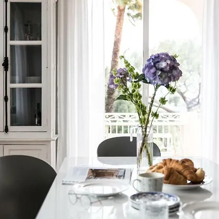 Stunning Seaview Villa. Sur Villa *