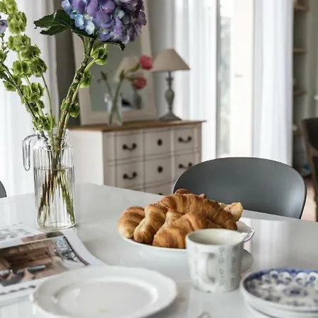 Stunning Seaview Villa. Sur *