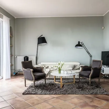 Villa Stunning Seaview Villa. Sur *