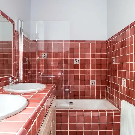 Stunning Seaview Villa. Sur Villa *